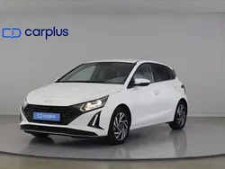 Branco Usado 2023 Hyundai i20 Comfort | € 16.250 (Preço justo)