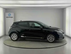 Preto Usado 2023 Renault Clio V | € 17.300 (Preço justo)