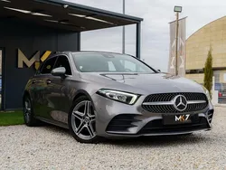 Cinza Usado 2019 Mercedes A180 AMG line | € 22.990 (Preço justo)