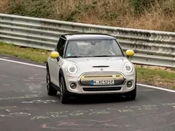 Vermelho Usado 2021 Mini Cooper SE Citadino | € 23.990 (Preço elevado)