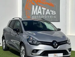 Cinza Usado 2021 Renault Clio V LIMITED Carrinha | € 14.999 (Preço justo)