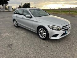 Cinza Usado 2018 Mercedes C220 Avantgarde Carrinha | € 24.490 (Preço justo)