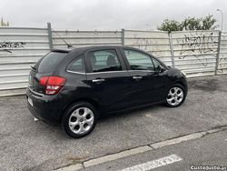 Preto Usado 2011 Citroën C3 Attraction | € 6.500