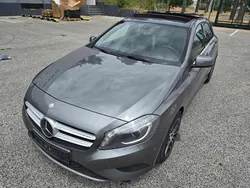 Cinzento Usado 2014 Mercedes A200 Urban Sedan | € 15.500 (Preço justo)