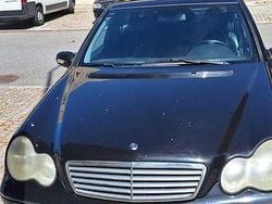 Usado 2003 Mercedes C220 Elegance Sedan | € 6.000