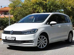 Branco Usado 2017 VW Touran Highline Monovolume | € 17.990 (Preço justo)