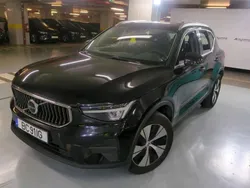 Preto Usado 2023 Volvo XC40 SUV | € 38.100 (Preço elevado)