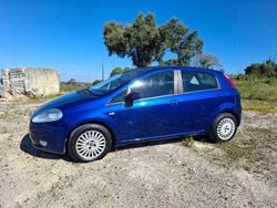 Usado 2007 Fiat Punto Sedan | € 3.950