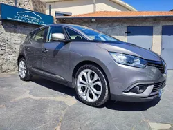 Cinzento Usado 2018 Renault Scénic IV Intens Monovolume | € 16.950 (Preço justo)