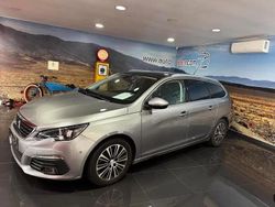 Cinzento Usado 2017 Peugeot 308 SW Allure Carrinha | € 12.950