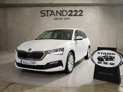 Branco Usado 2022 Skoda Scala Ambition Citadino | € 17.250 (Preço justo)