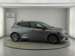 Cinza Usado 2024 Renault Clio V Techno | € 18.990 (Preço justo)