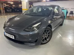 Cinza Usado 2022 Tesla Model 3 Long Range Sedan | € 33.400 (Bom preço)