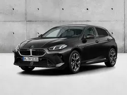Preto sapphire metalizada Novo 2025 BMW 120 Shadowline Citadino | € 43.210 (Preço elevado)