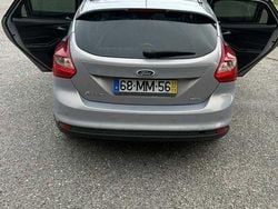 Usado 2011 Ford Focus Titanium Sedan | € 5.500 (Preço justo)