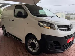 Branco Usado 2020 Opel Vivaro Essentia Van | € 31.000