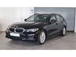 Preto Usado 2022 BMW 320e Carrinha | € 35.990 (Preço justo)