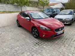 Vermelho Usado 2013 Volvo V40 R-Design Carrinha | € 11.500 (Preço justo)