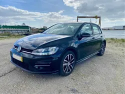 Preto Usado 2017 VW Golf VII Citadino | € 21.500 (Preço elevado)