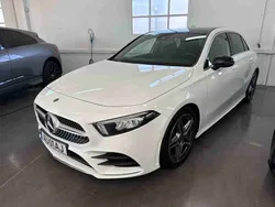 Branco Usado 2022 Mercedes A200 AMG line Sedan | € 28.990 (Bom preço)