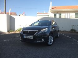 Cinza Usado 2017 Peugeot 2008 Style SUV | € 13.900 (Preço justo)