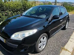 Usado 2011 Renault Mégane III Dynamique Sedan | € 5.400 (Bom preço)