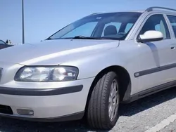Cinzento Usado 2001 Volvo V70 Carrinha | € 5.750