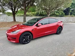Usado 2022 Tesla Model 3 Sedan | € 26.750 (Preço justo)