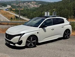 Branco Usado 2022 Peugeot 308 GT Citadino | € 20.990