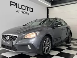 Cinza escuro Usado 2014 Volvo V40 CC Carrinha | € 15.990 (Preço justo)