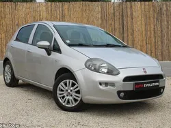 Cinza Usado 2018 Fiat Punto Lounge Citadino | € 8.935 (Preço justo)