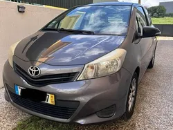 Cinzento Usado 2011 Toyota Yaris Carrinha | € 4.700