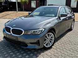 Cinzento Usado 2021 BMW 320 Carrinha | € 23.990 (Preço justo)