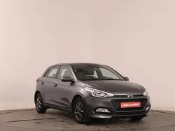 Cinzento Usado 2017 Hyundai i20 Citadino | € 13.299 (Preço elevado)