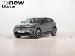 Cinzento Novo 2024 Renault Mégane Iconic Sedan | € 34.250 (Preço justo)