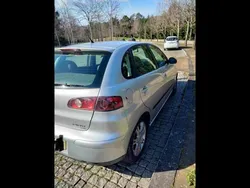 Cinzento Usado 2004 Seat Ibiza Citadino | € 3.500 (Bom preço)