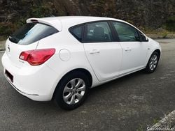 Branco Usado 2015 Opel Astra Selection | € 8.500 (Preço justo)