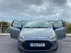 Cinzento Usado 2011 Fiat Punto Citadino | € 3.800 (Bom preço)