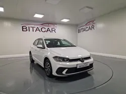 Branco Usado 2022 VW Polo Life | € 15.900 (Preço justo)