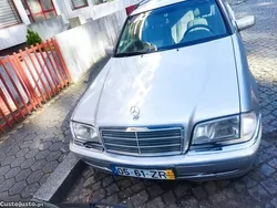 Cinza Usado 1999 Mercedes C220 Carrinha | € 2.499