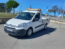 Branco Usado 2015 Citroën Berlingo Monovolume | € 11.750 (Preço elevado)