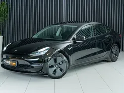 Preto Usado 2020 Tesla Model 3 Long Range Sedan | € 29.800 (Preço justo)