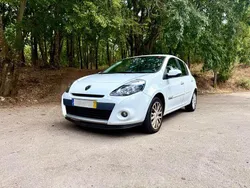Usado 2009 Renault Clio II Sedan | € 6.000 (Preço elevado)