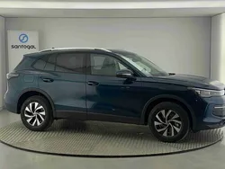 Azul Novo 2025 VW Tiguan SUV | € 43.490