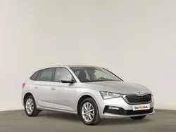 Cinzento Usado 2022 Skoda Scala Ambition Citadino | € 16.490 (Preço justo)