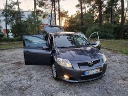 Usado 2008 Toyota Auris Sedan | € 7.399 (Bom preço)
