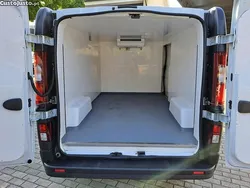 Branco Usado 2017 Renault Trafic Van | € 16.990 (Preço justo)