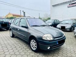 Cinza Usado 2000 Renault Clio II Citadino | € 1.490 (Preço justo)