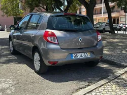 Usado 2010 Renault Clio III Sedan | € 4.500