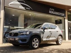 Cinzento Usado 2020 Volvo XC40 SUV | € 23.500 (Preço justo)